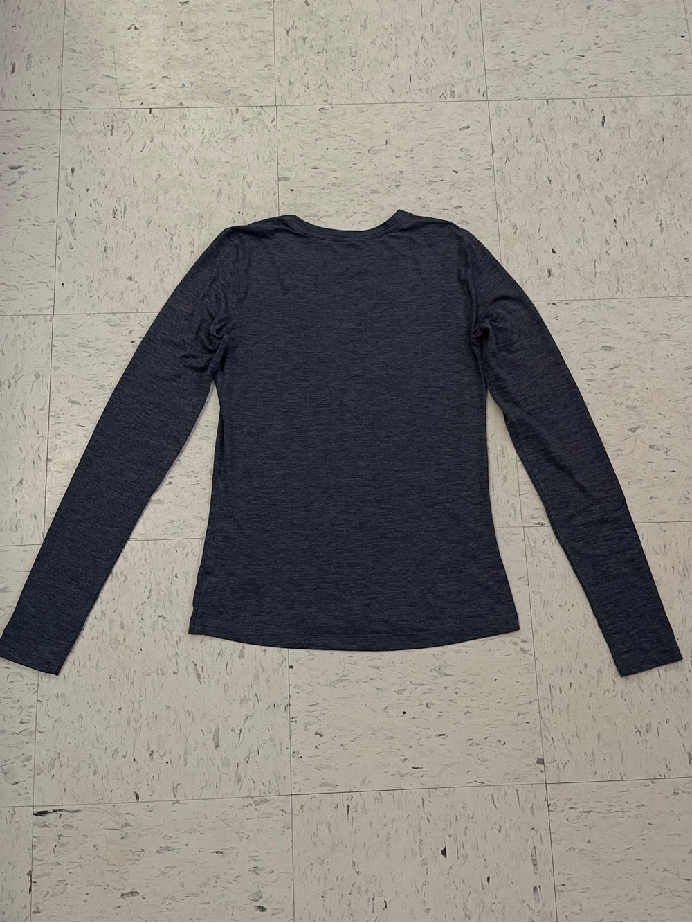 Vuori Long Sleeve Lux Crew Top - Picture 8 of 8